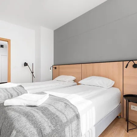 Apartment Zamoyskiego 37 By Homeprime Parking Free